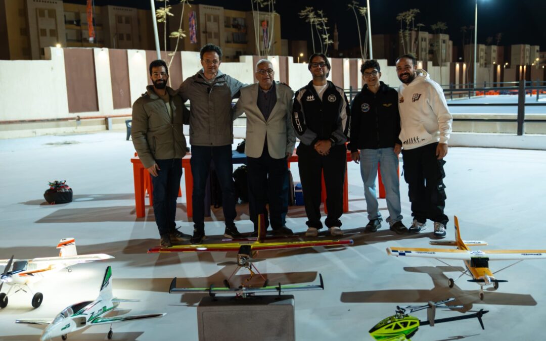 عرض نماذج الطائرات والباراموتور فى افتتاح نادى جلورى العاشر من رمضان بحضور وزير الشباب والرياضة – السيد الدكتور/ أشرف صبحى